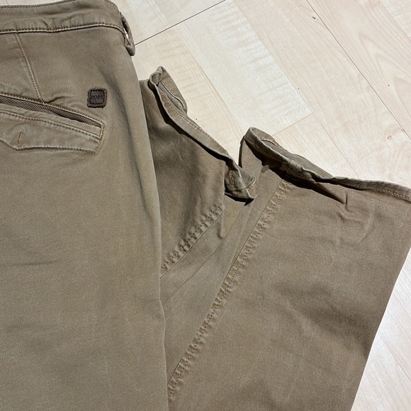 Hugo boss pants - Picture 6 of 8